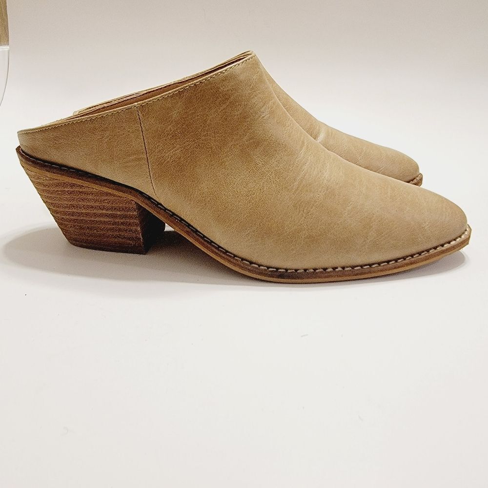 Corkys Boutique Tan Leather Slip On Mules Size 10